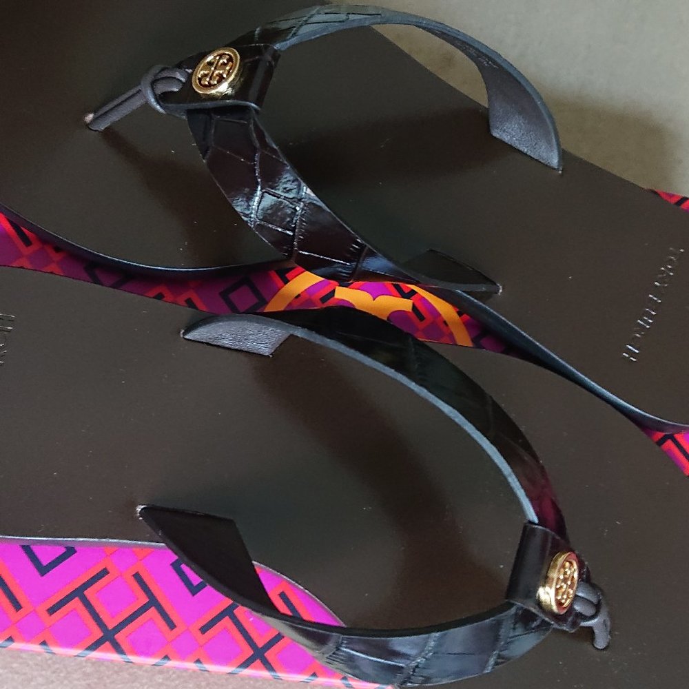 Tory Burch NEW IN THE BOX sandals thong